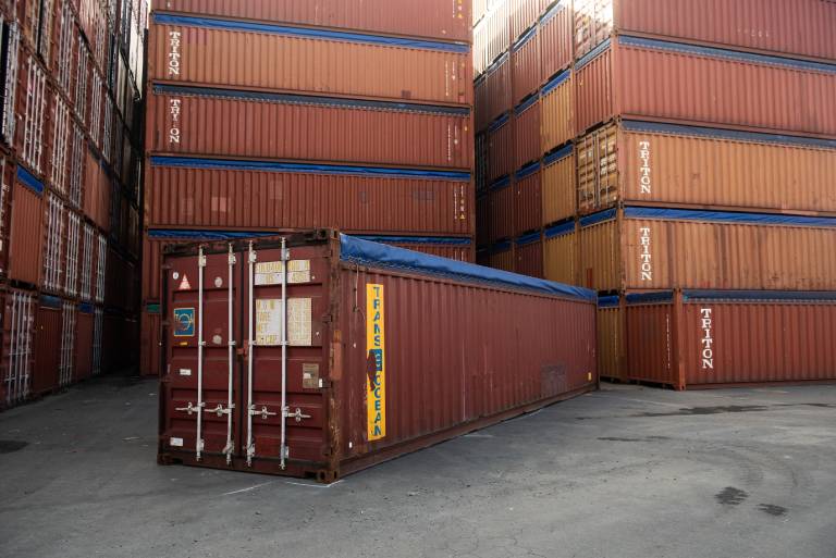 container 40 feet kích thước bao nhiêu